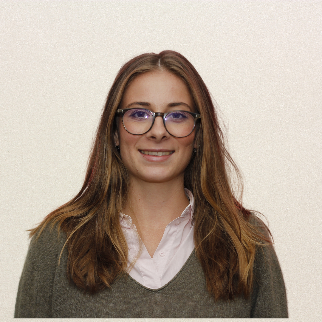 Julie Garita Gutierrez | Virtual Assistant & Copywriter